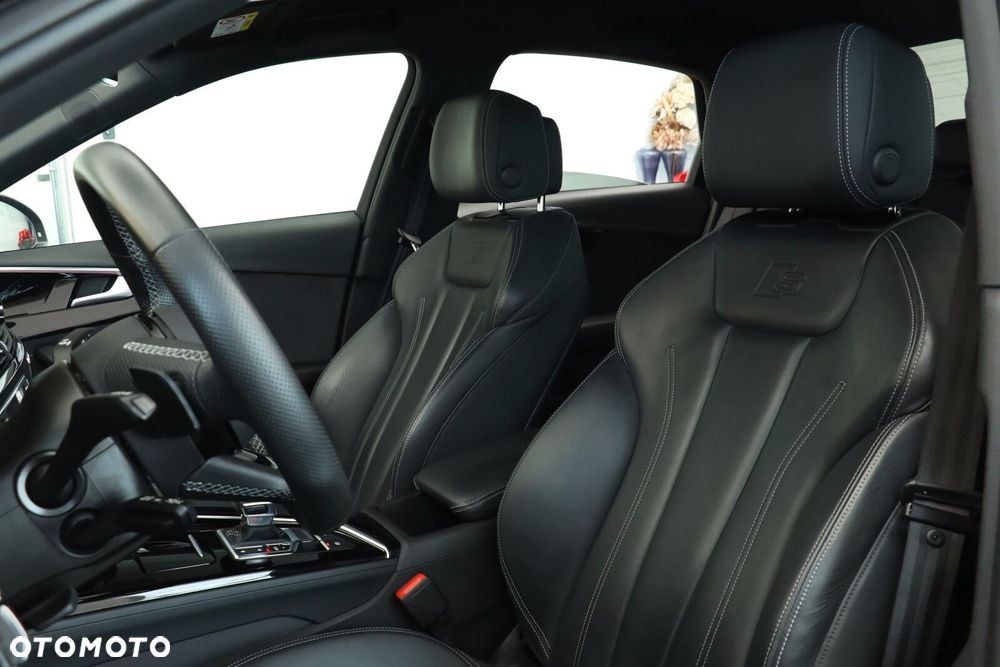 Audi A4 Limousine - 19