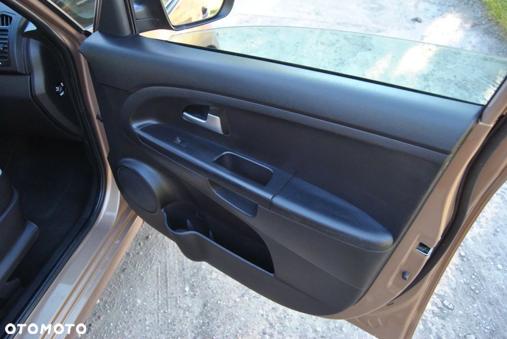 Kia Venga 1.4 XL - 22