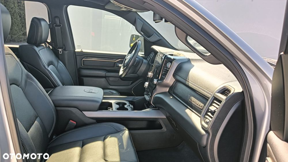 RAM 1500 5.7 Quad Cab Longbed Laramie Sport - 27