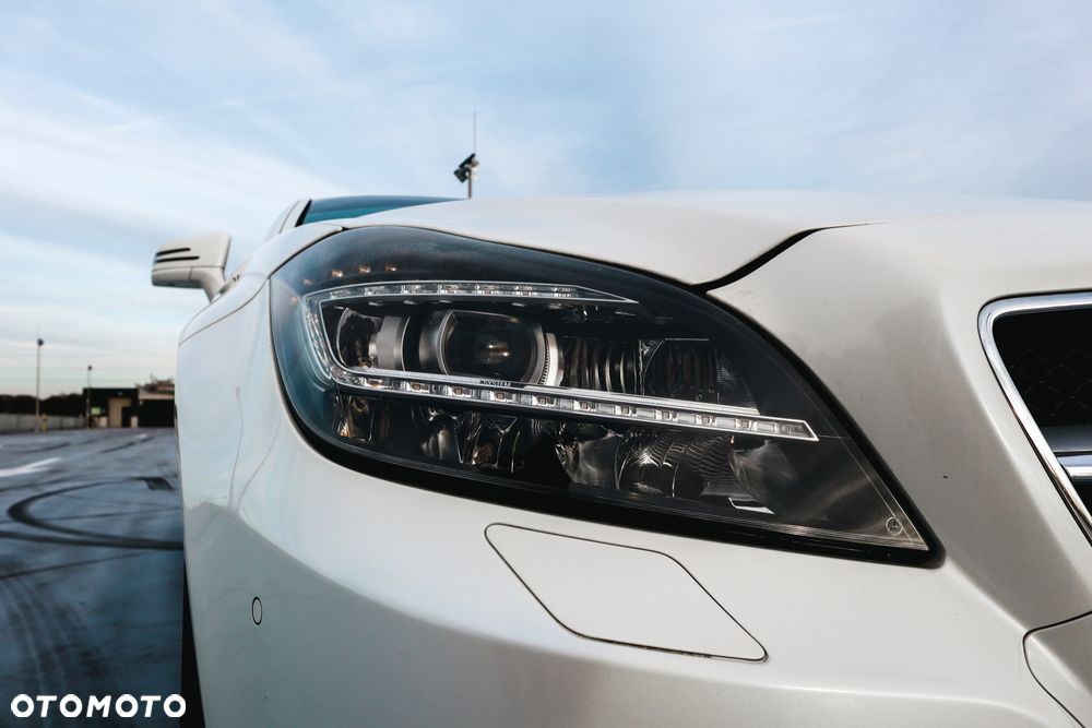 Mercedes-Benz CLS - 10