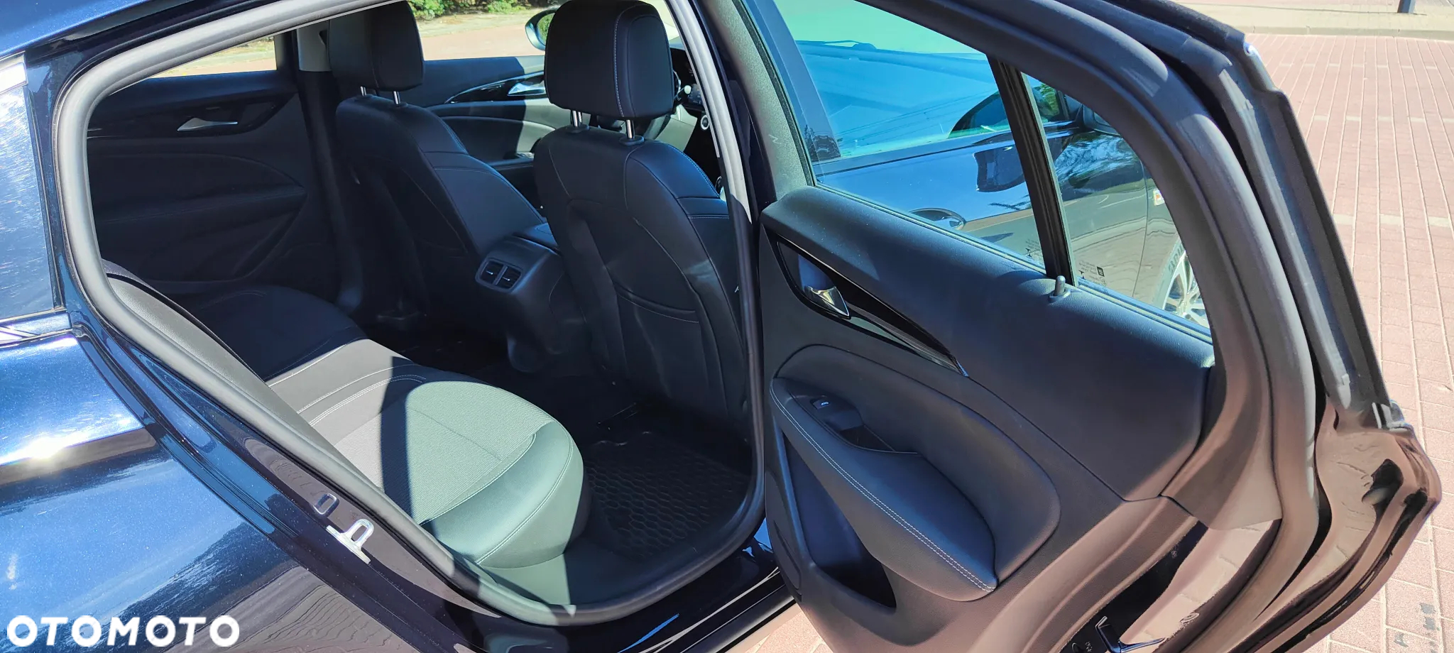 Opel Insignia 1.5 T Innovation S&S - 12