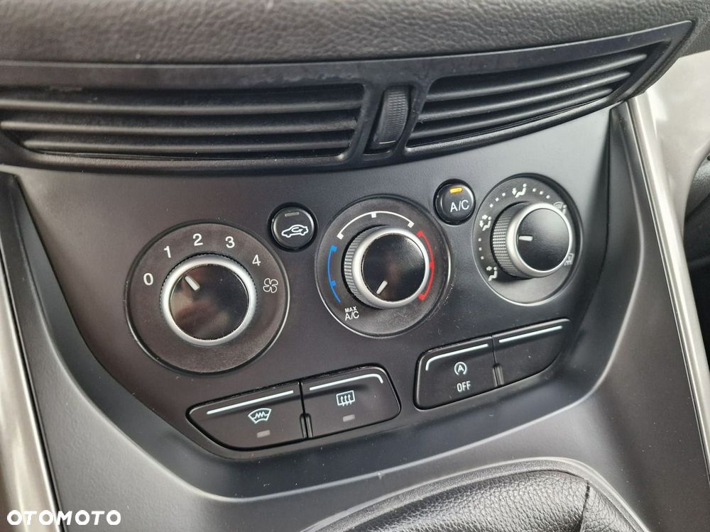Ford Kuga 2.0 TDCi 4x2 Cool & Connect - 28