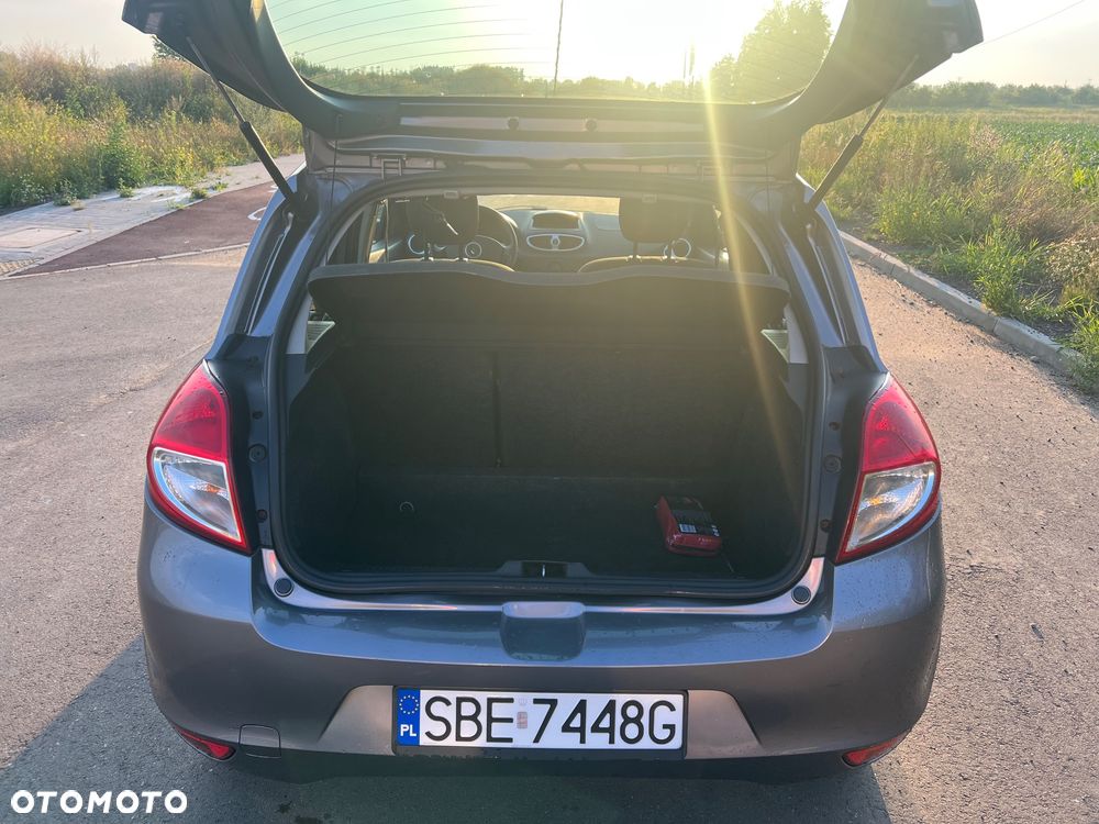 Renault Clio 1.2 16V Alize - 5