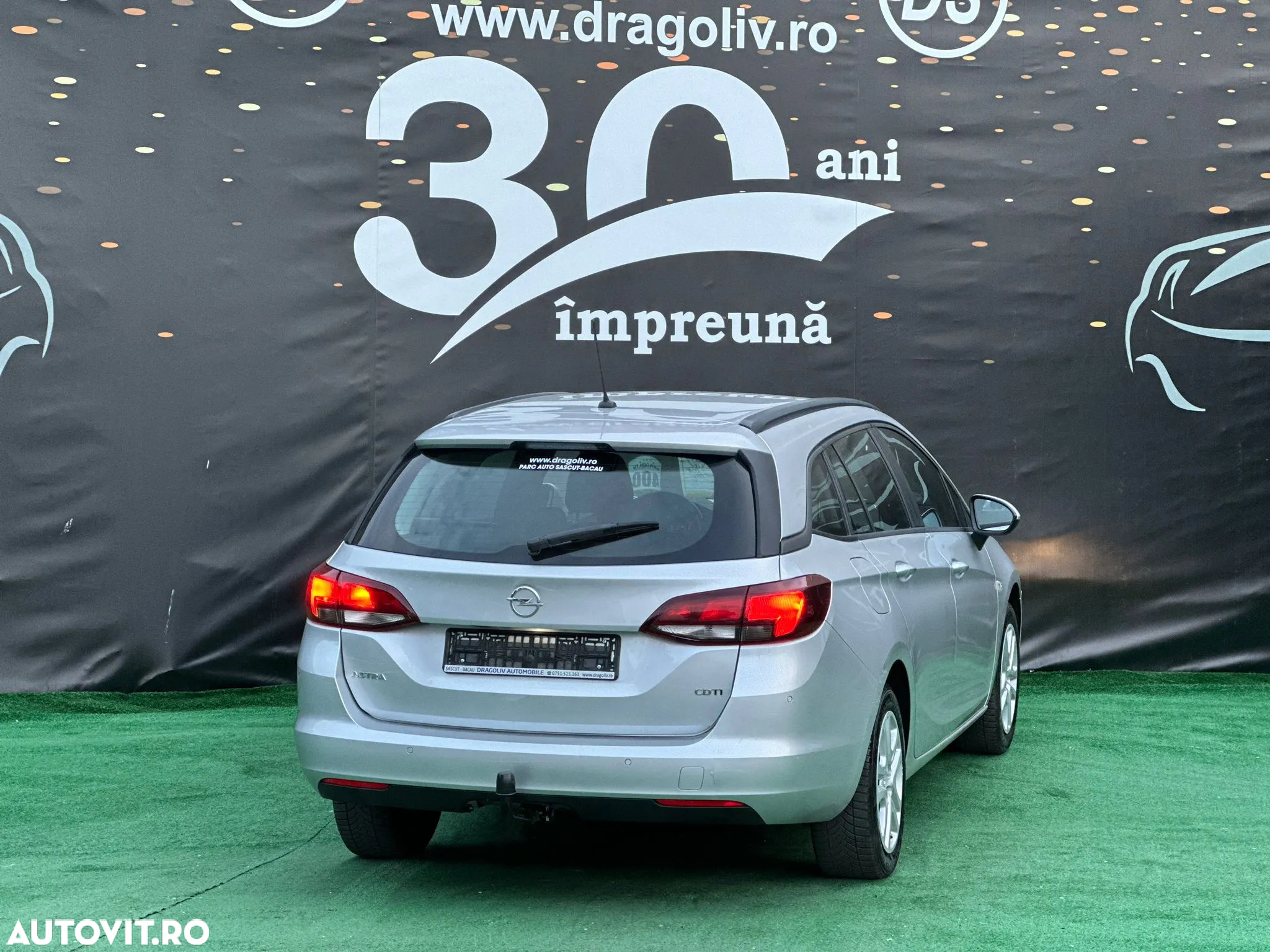 Opel Astra 1.6 CDTI DPF ecoFLEX Sports TourerStart/Stop Edition - 4
