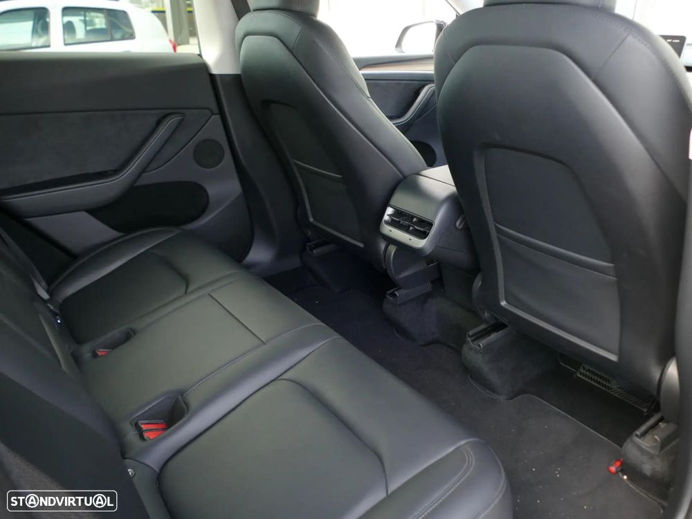 Tesla Model Y Performance Tração Integral - 32