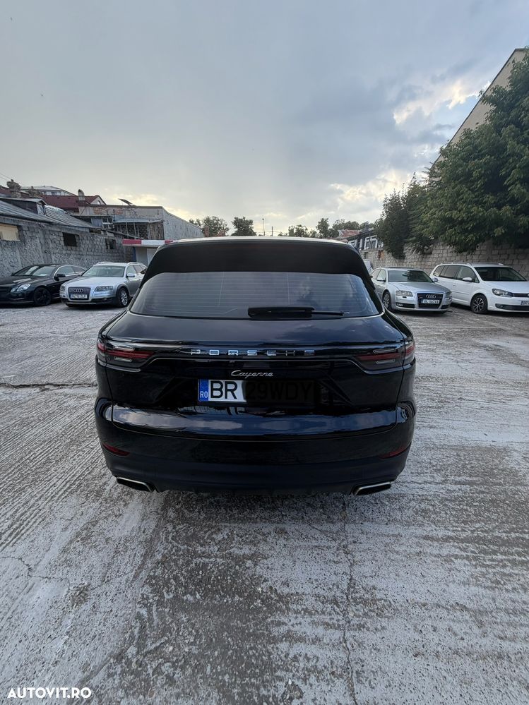Porsche Cayenne Standard - 7