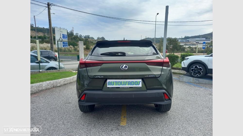 Lexus UX 250h Executive - 6