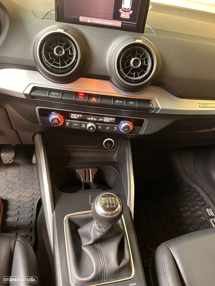 Audi Q2 1.6 TDI Sport - 12