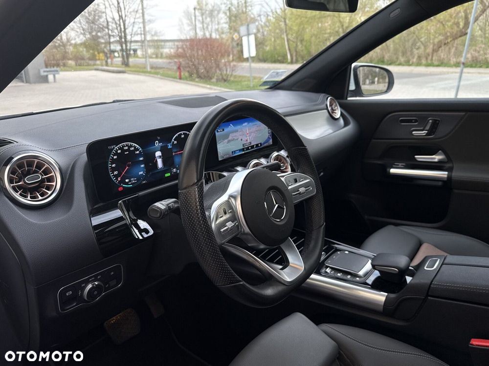 Mercedes-Benz EQA 250 66.5kWh Electric Art - 15