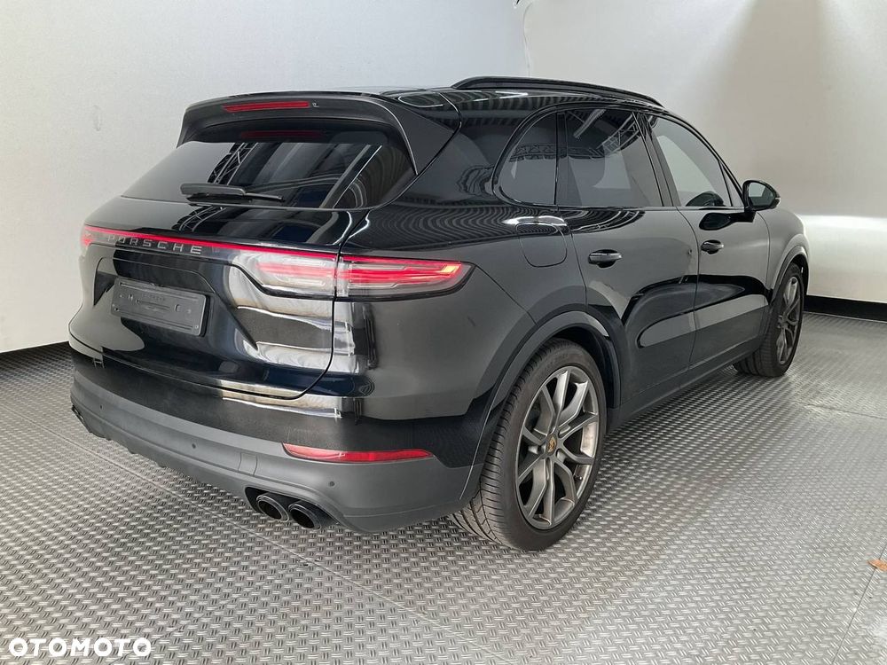 Porsche Cayenne Platinum Edition - 4