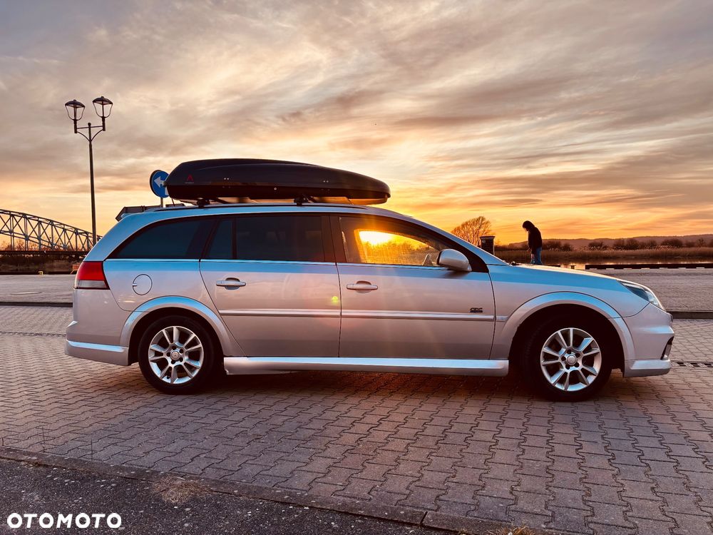 Opel Vectra 1.9 CDTI DPF Cosmo Plus - 4