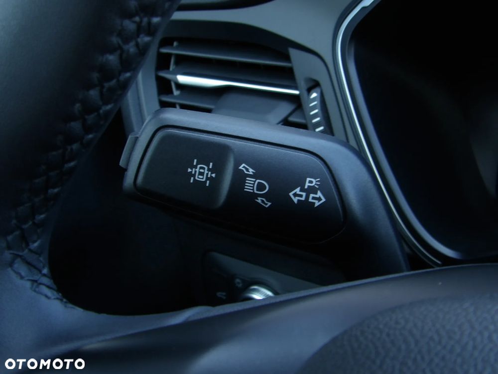 Ford Kuga 1.5 EcoBoost FWD Titanium X - 23