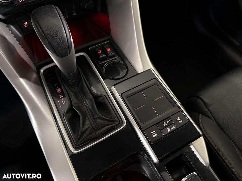 Mitsubishi Eclipse-Cross - 18