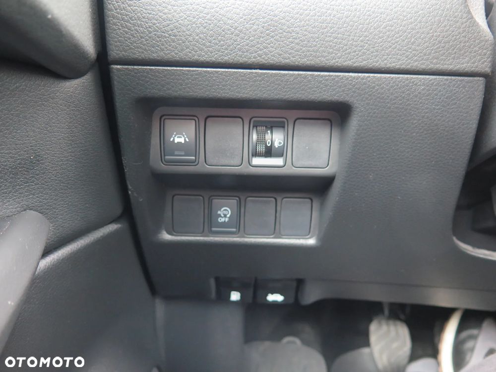 Nissan Qashqai 1.3 DIG-T Acenta - 23