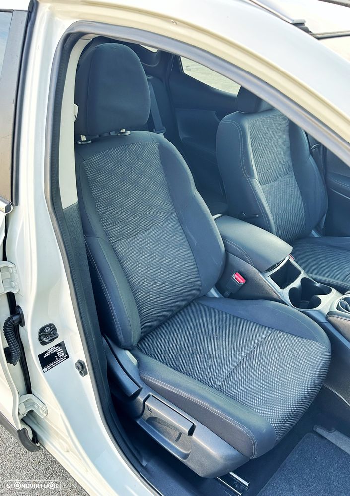 Nissan Qashqai - 10