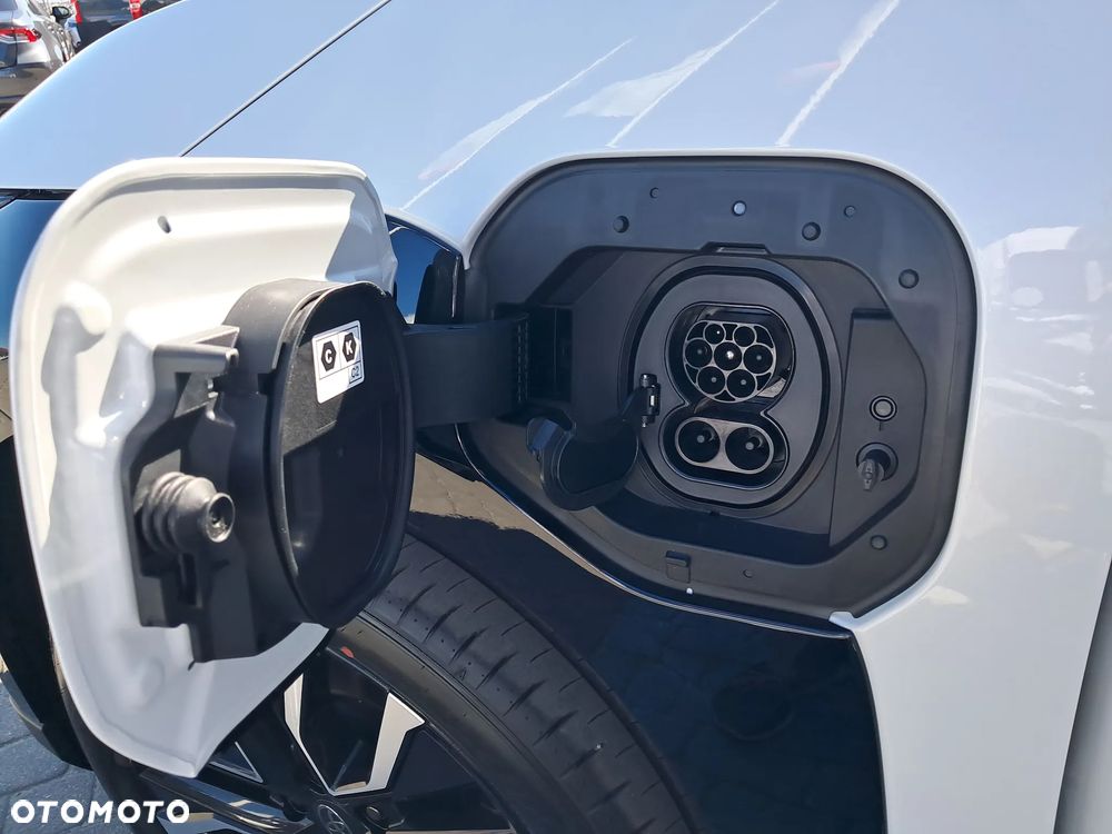 Toyota bZ4X 73.1kWh Executive - 11