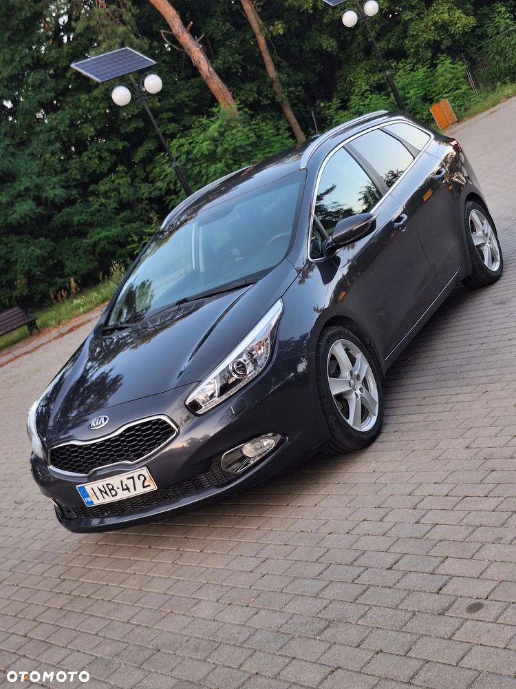 Kia Ceed 1.6 GDI ISG Platinum Edition - 1