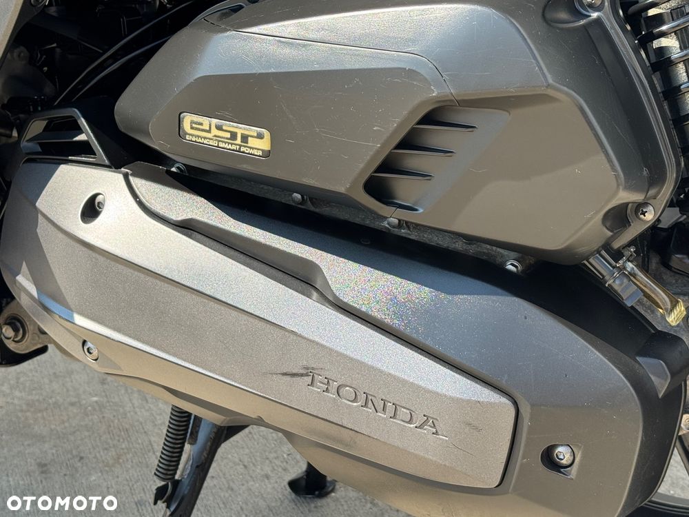 Honda NSS - 27