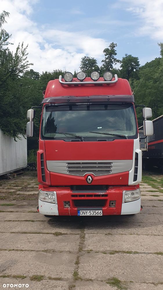 Renault - 9
