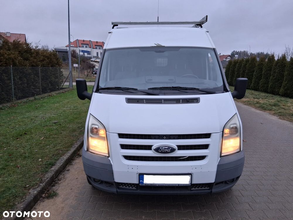 Ford Transit - 12
