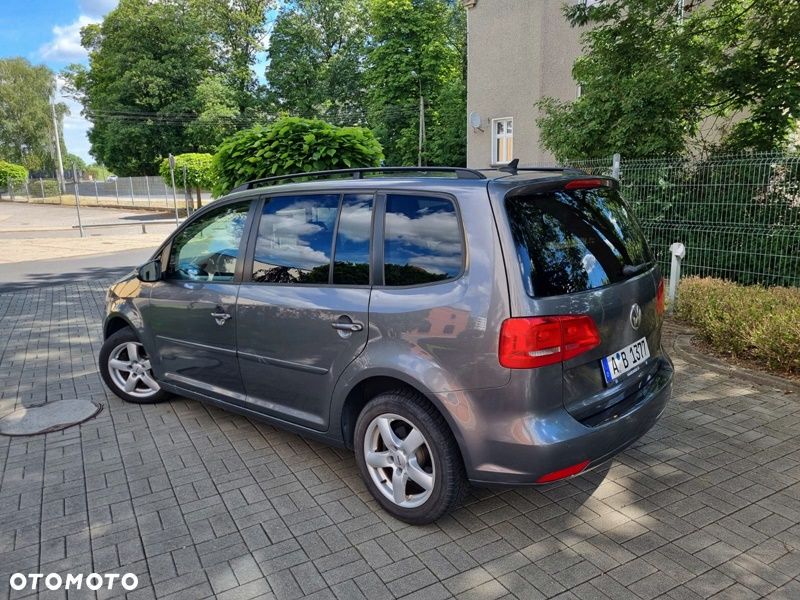 Volkswagen Touran 2.0 TDI Highline - 4