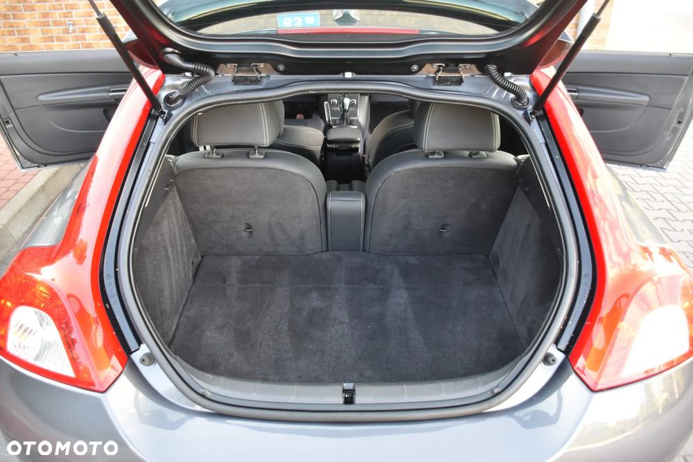 Volvo C30 D2 RDesign Edition - 16