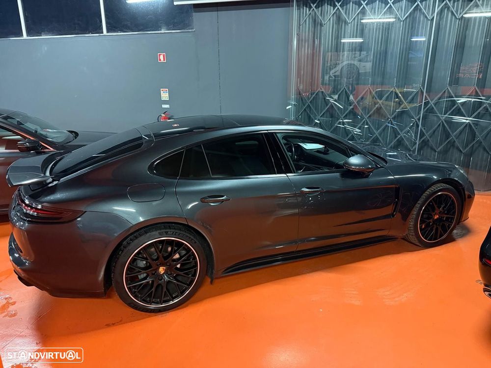 Porsche Panamera 4 S - 18