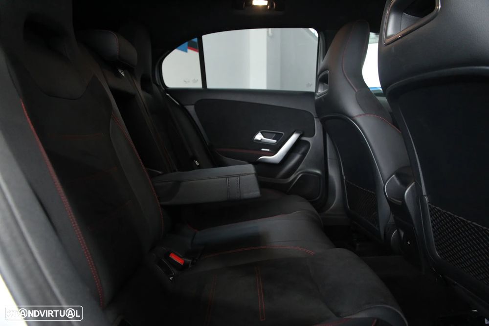 Mercedes-Benz A 250 e AMG Line - 27