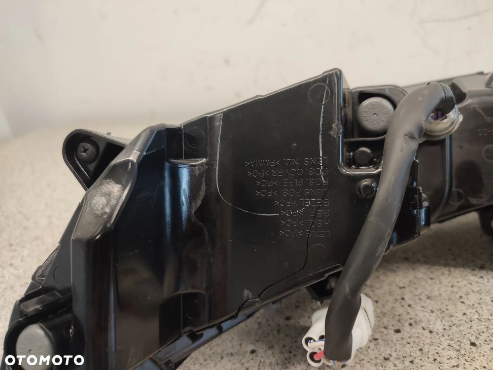 Lampa przód, przednia, reflektor Aprilia Tuona 125 RS125 RS 125 - 26