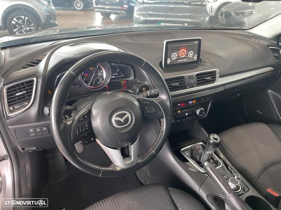 Mazda 3 Hatchback 1.5 Sky-D Excellence Navi - 9
