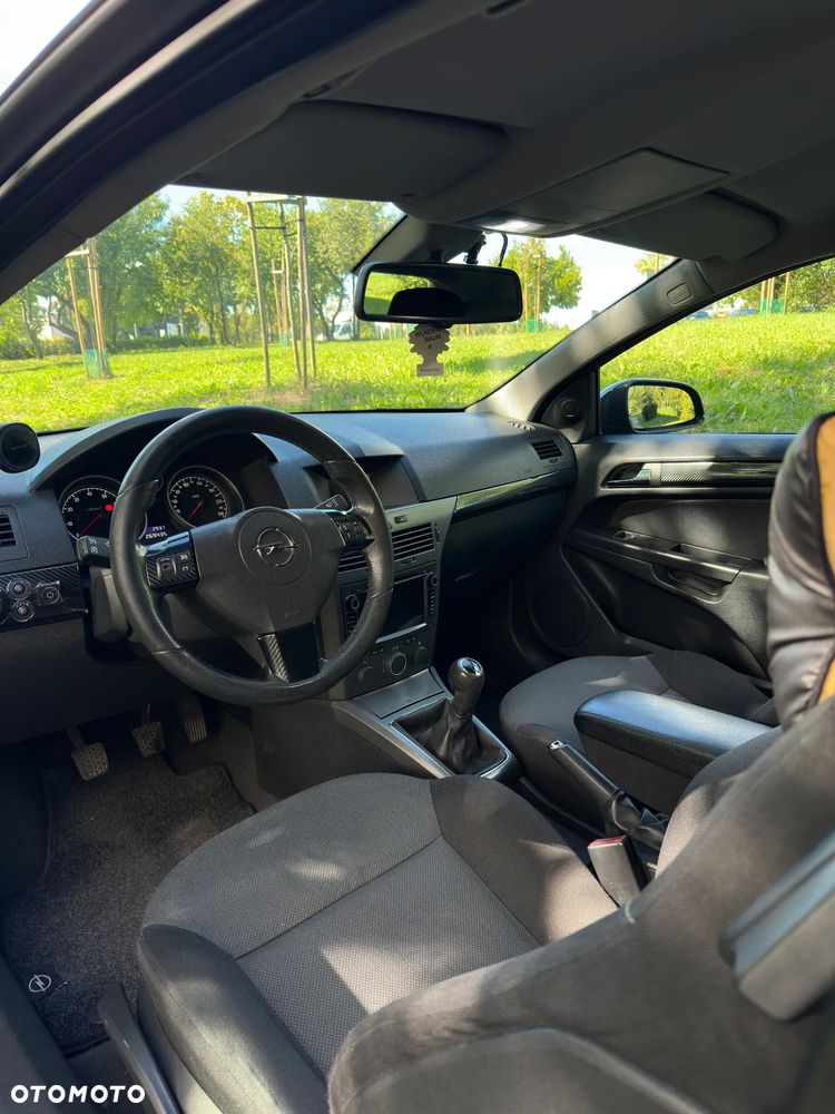 Opel Astra 1.6 Sport - 9