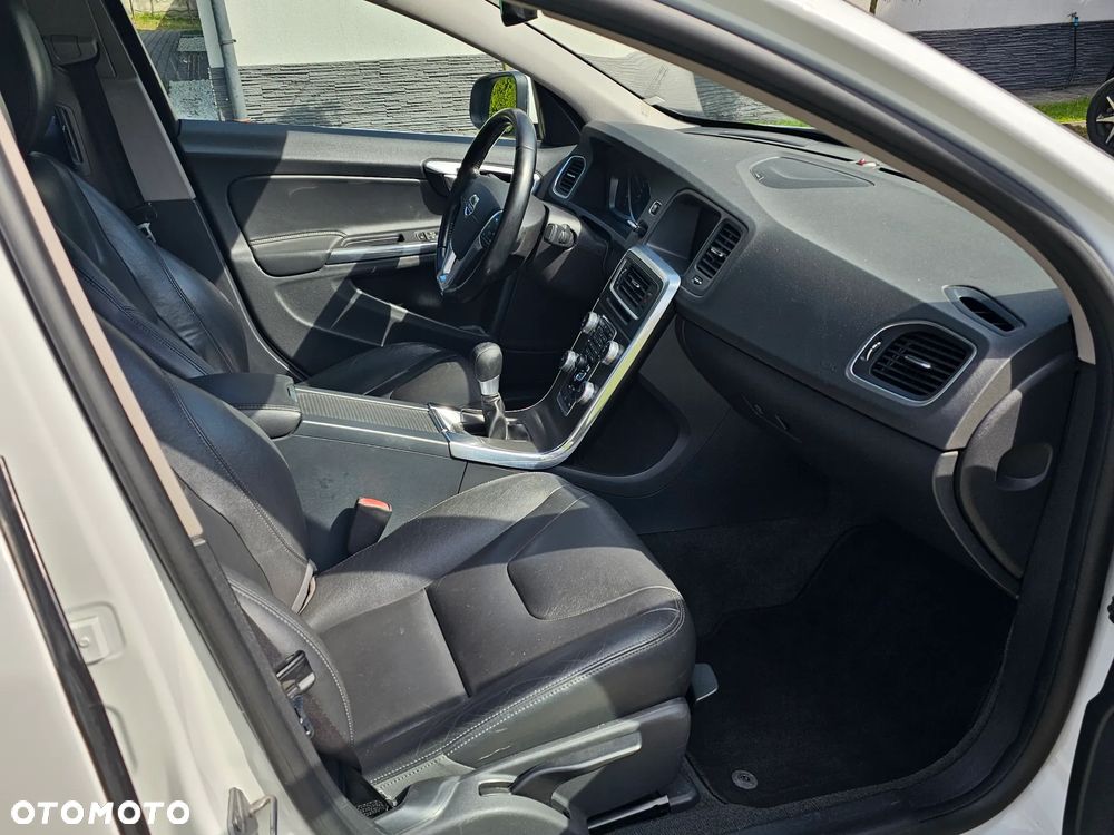 Volvo S60 D3 Business Edition - 2
