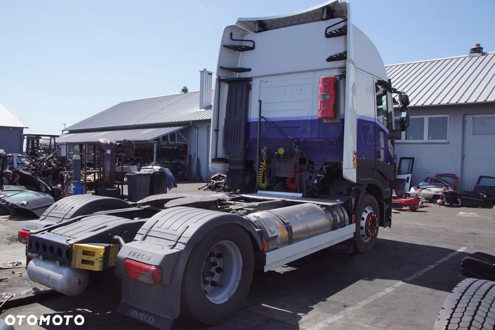 Pojazd na części - Iveco Stralis NP 460 11.1 F3HFE601A 12TX1810TO IC194 2018R Silnik Skrzynia Drzwi Maska Błotnik Nadkole Lampa Lusterko Klamka Szyba Siodło Kabina Deska Kokpit Sterownik Moduł Czujnik Licznik Panel Kierownica - 5