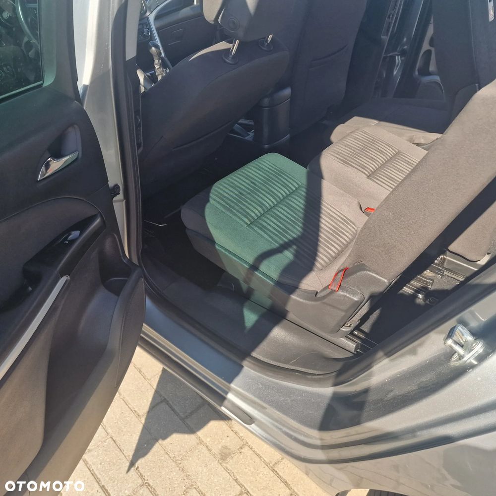 Opel Zafira - 9
