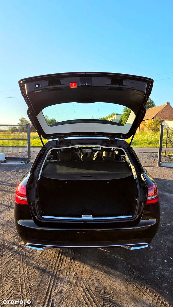 Mercedes-Benz Klasa C 220 d 4Matic 9G-TRONIC Avantgarde - 19