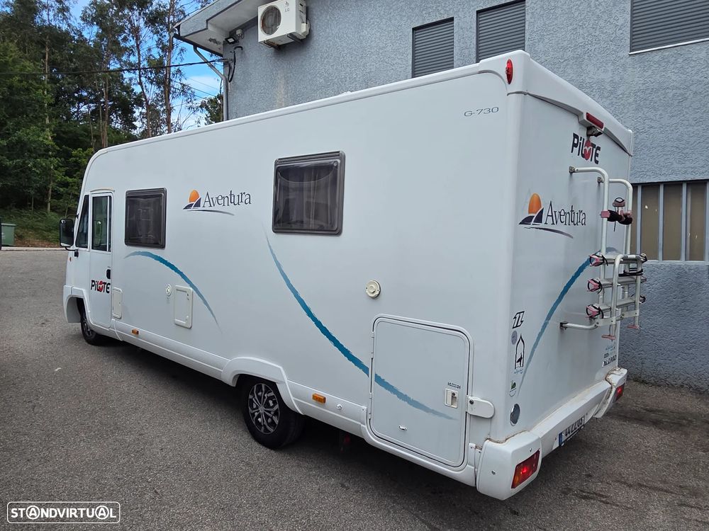 Pilote Aventura 730G Cama Central Frigo Grande - 5
