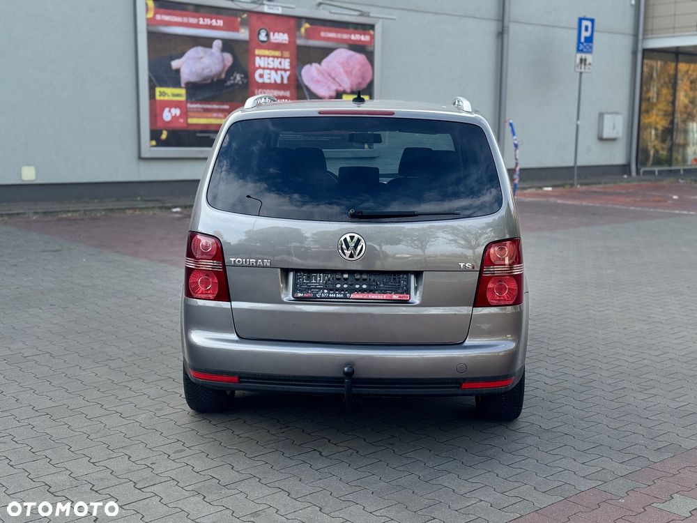 Volkswagen Touran - 6