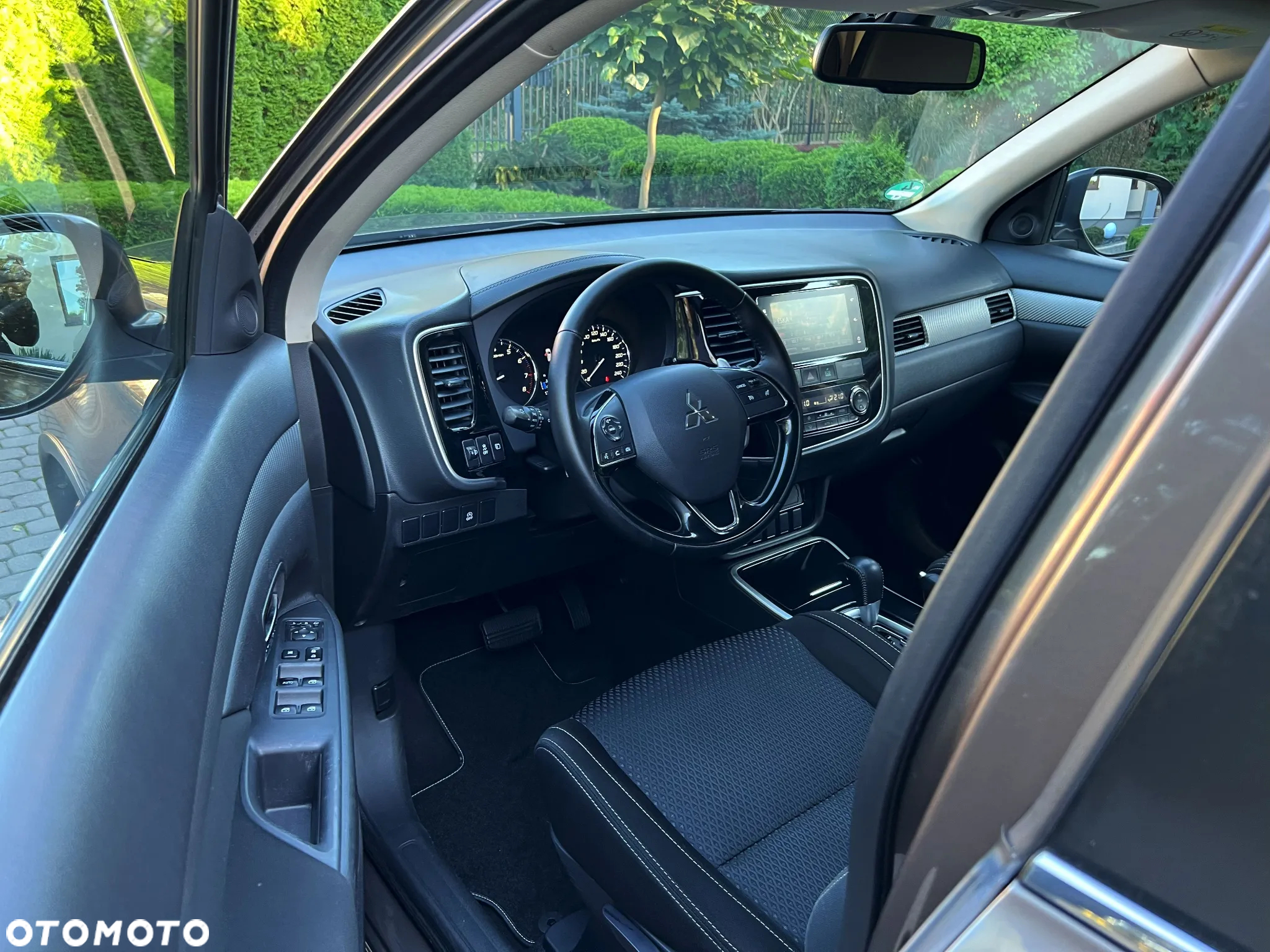 Mitsubishi Outlander 2.0 2WD CVT Edition 100 - 19