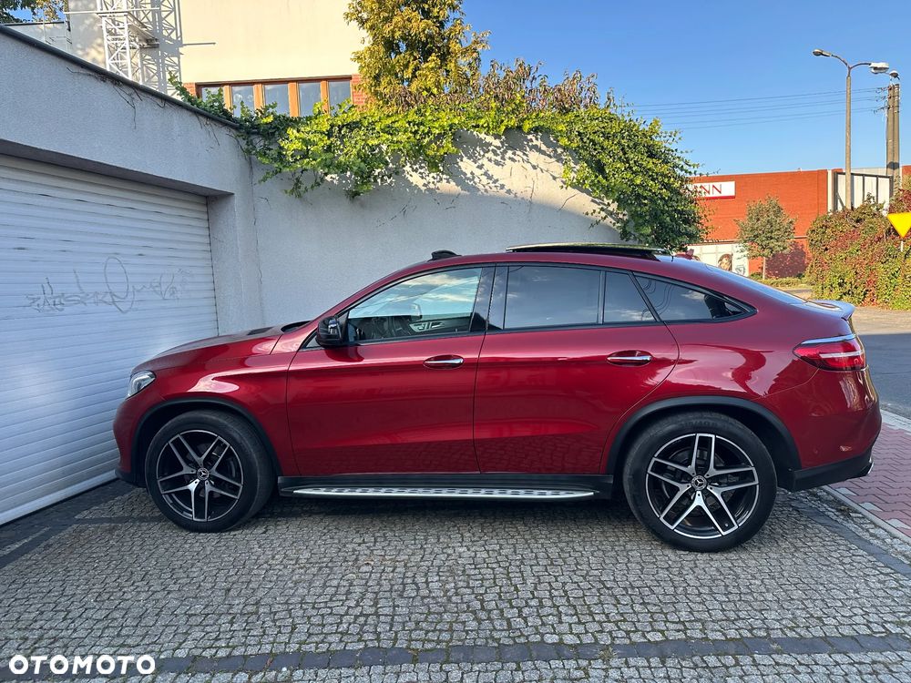 Mercedes-Benz GLE - 21