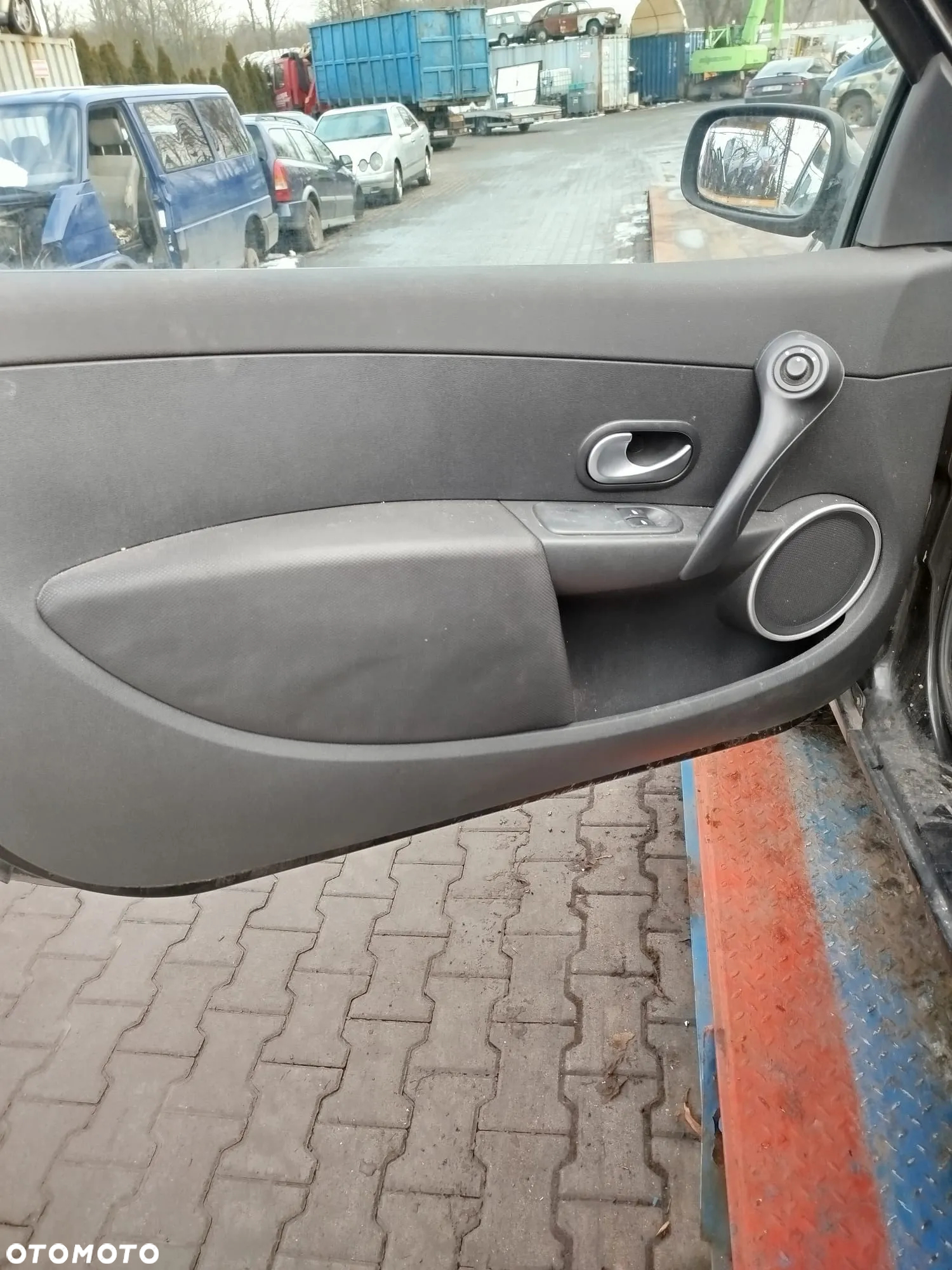 Renault Clio 3 na części . - 5