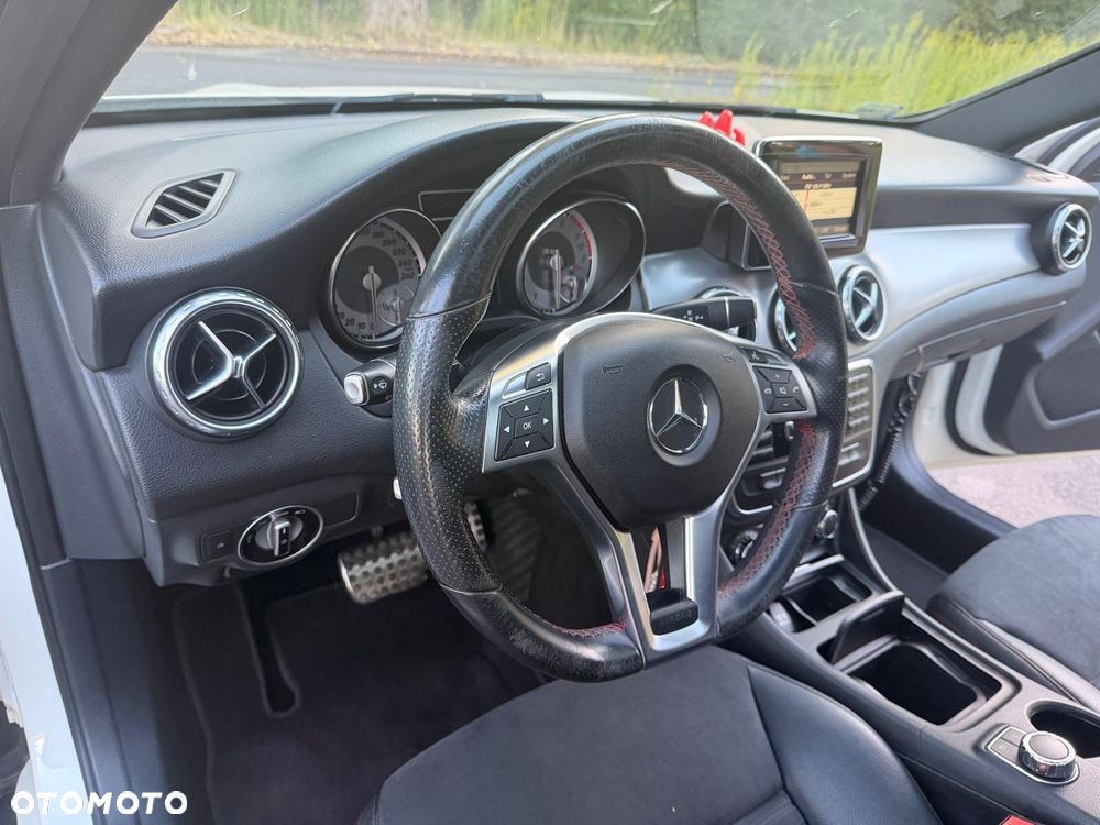Mercedes-Benz GLA 250 4-Matic - 7