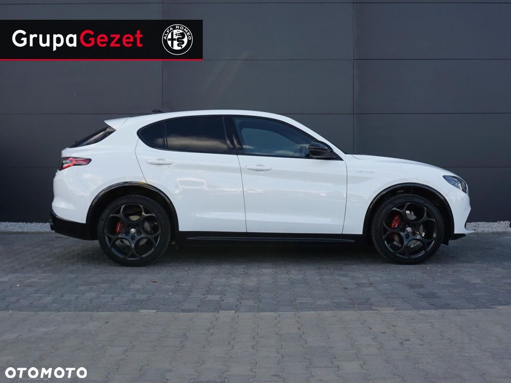 Alfa Romeo Stelvio - 3