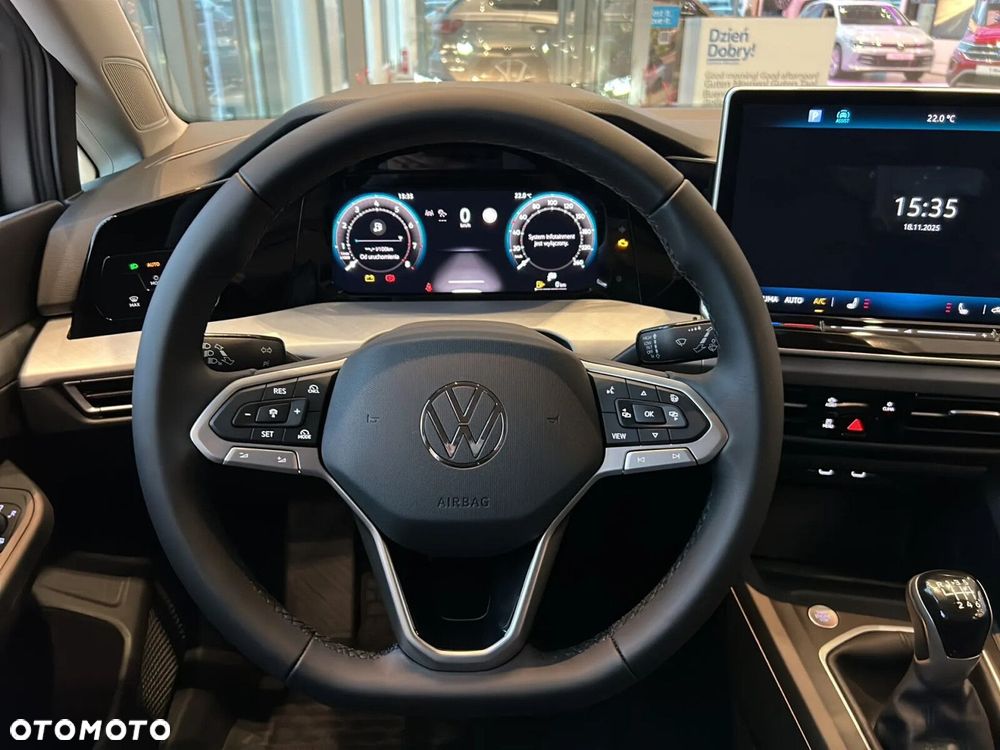 Volkswagen Golf - 11