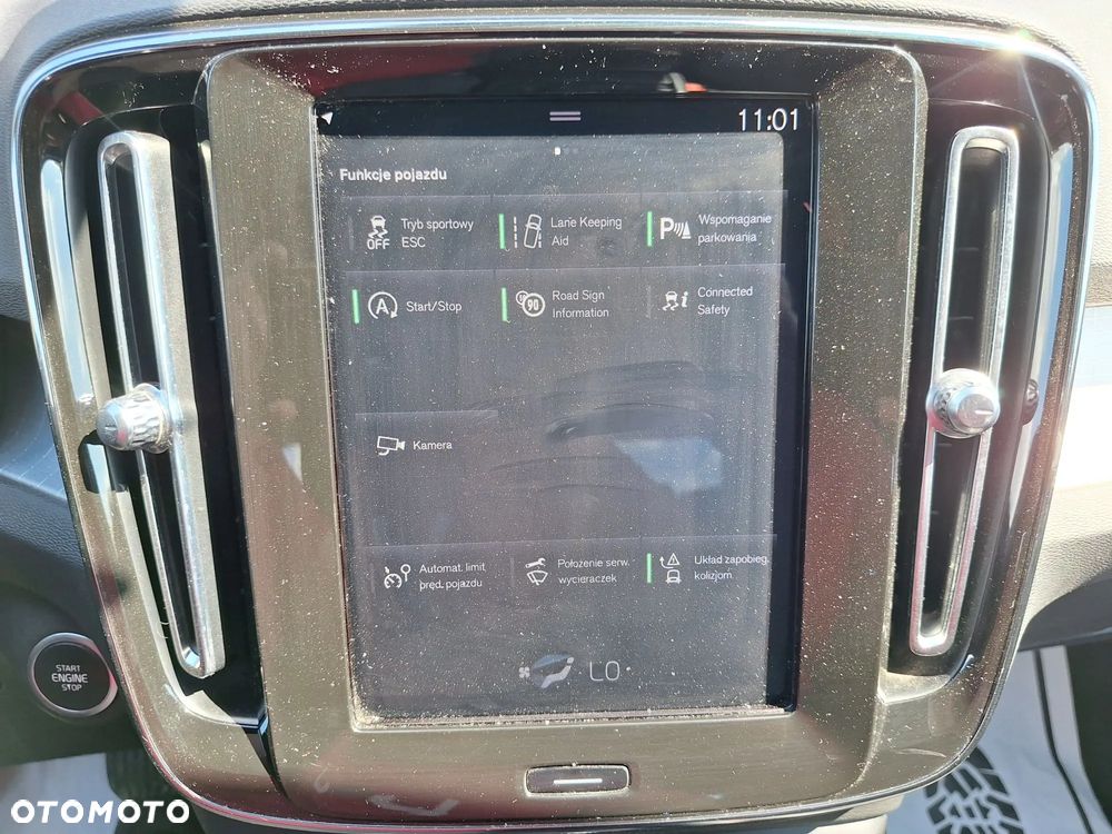 Volvo XC 40 D3 Momentum - 17