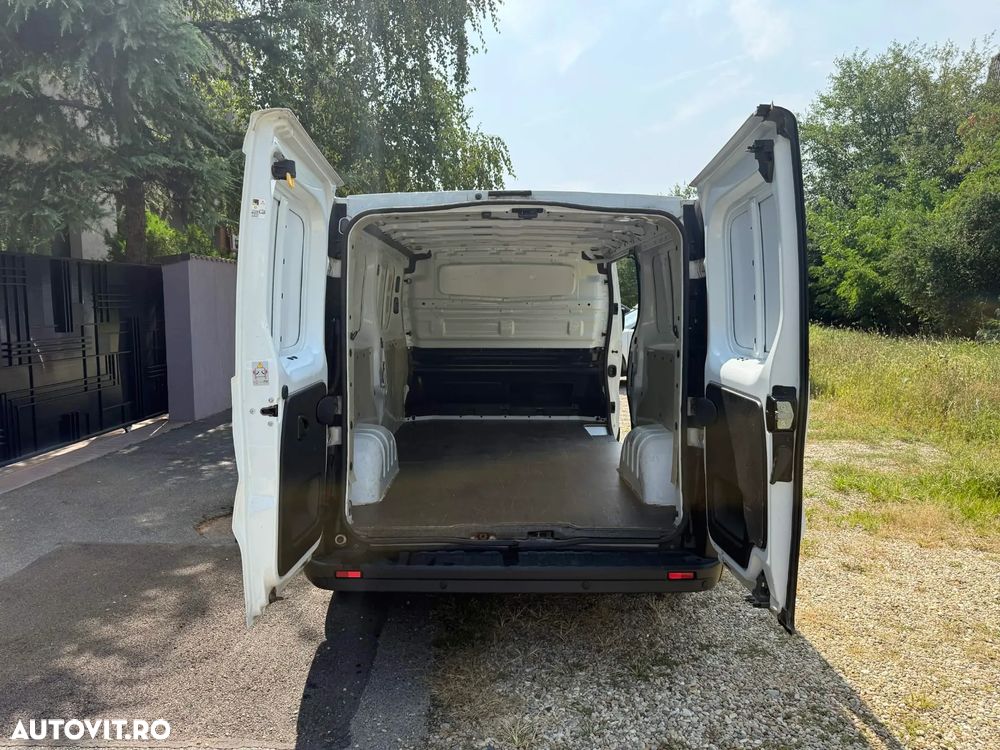 Renault Trafic - 9