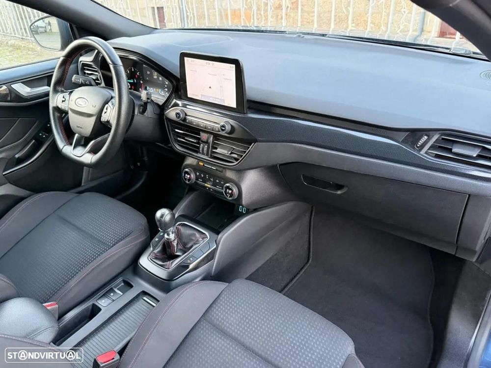 Ford Focus SW - 14