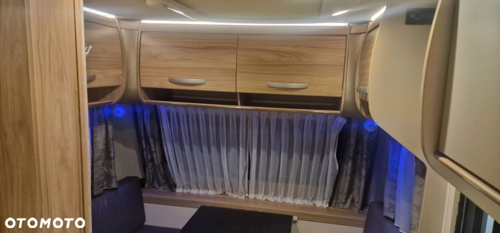 Hymer-Eriba Nova light 442 - 14