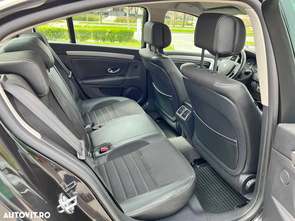 Renault Laguna dCi 110 FAP Limited - 23