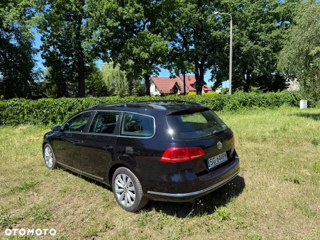 Volkswagen Passat 2.0 TDI DPF Comfortline DSG - 2