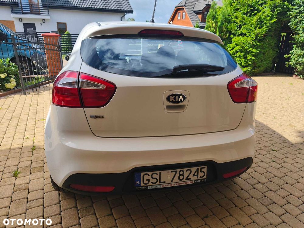 Kia Rio - 3